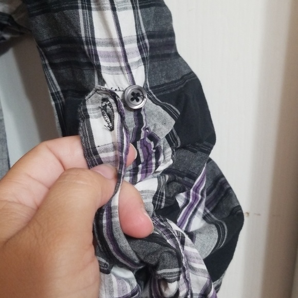 Men's Large Button-up Shirt - Picture 4 of 6